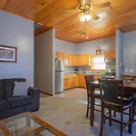 Stay In Ohiopyle - Closest Place To The Gap Trail In Ohiopyle, Pa, Hot Tub