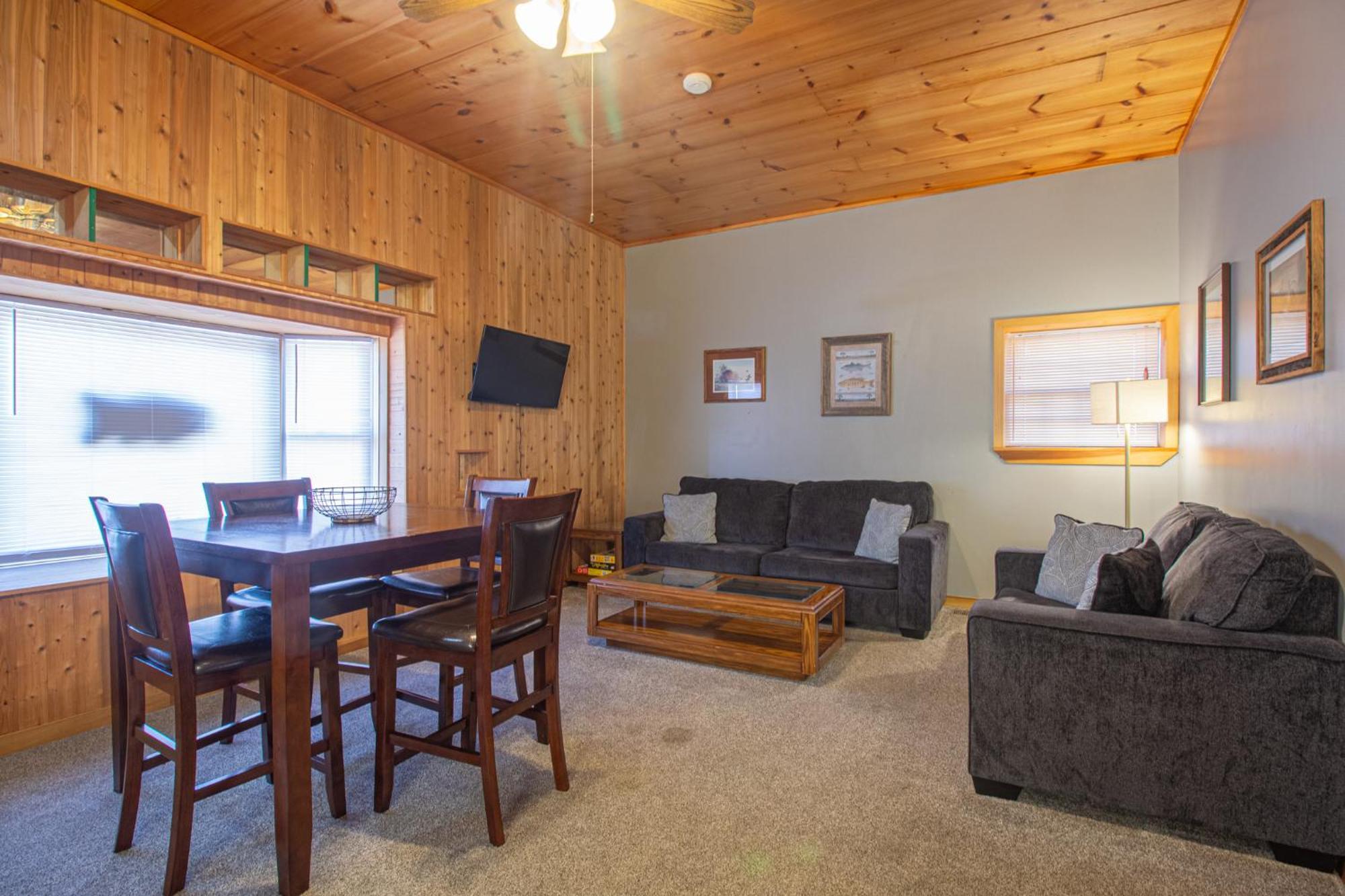Villa In - Closest Place To The Gap Trail In Ohiopyle, Pa, Hot Tub